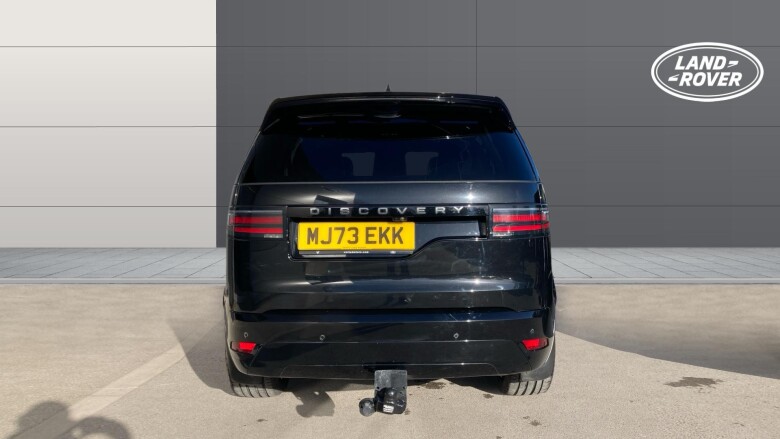 Land Rover Discovery 3.0 D300 Dynamic SE 5dr Auto Diesel Station Wagon